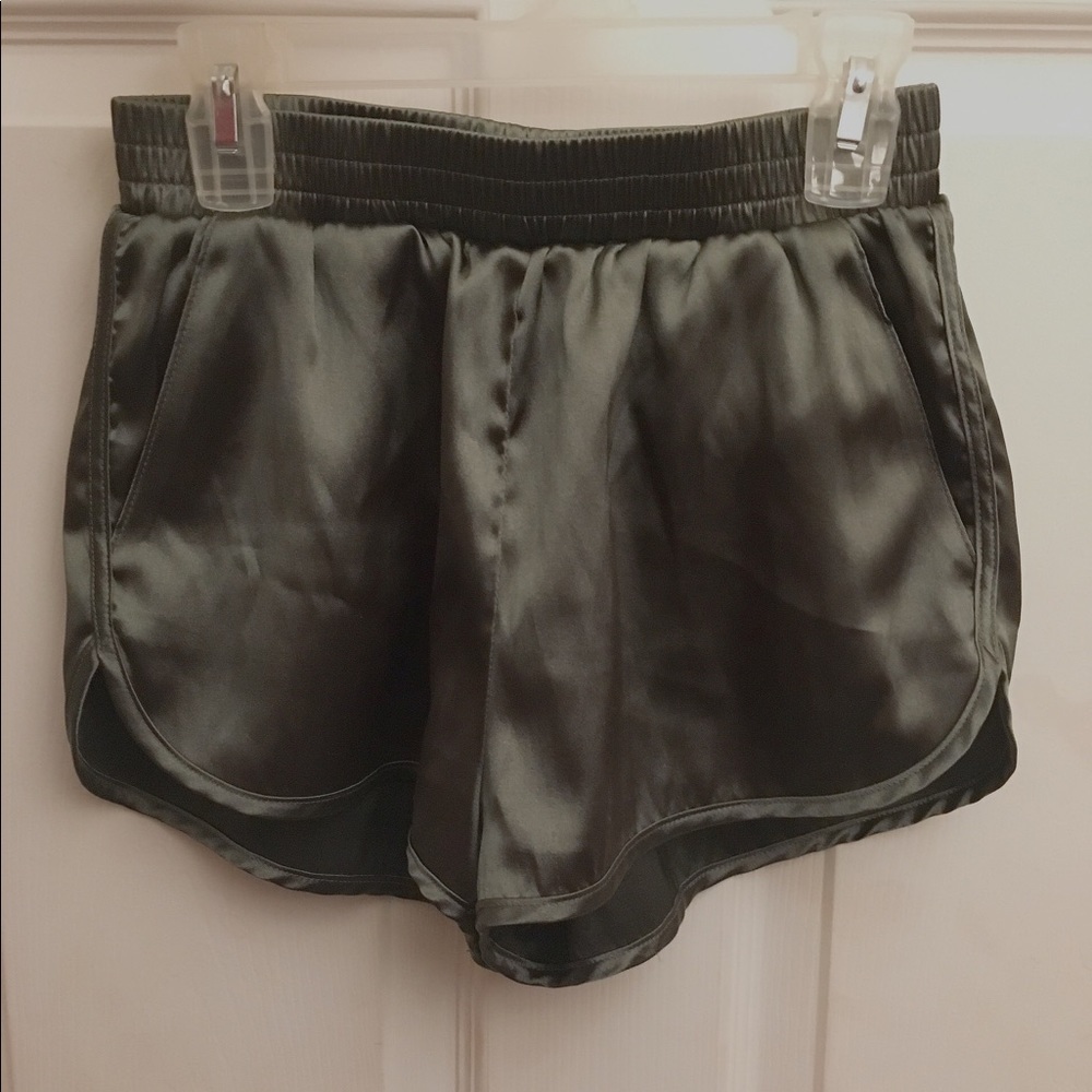 Silky satin dark forest / olive green shorts